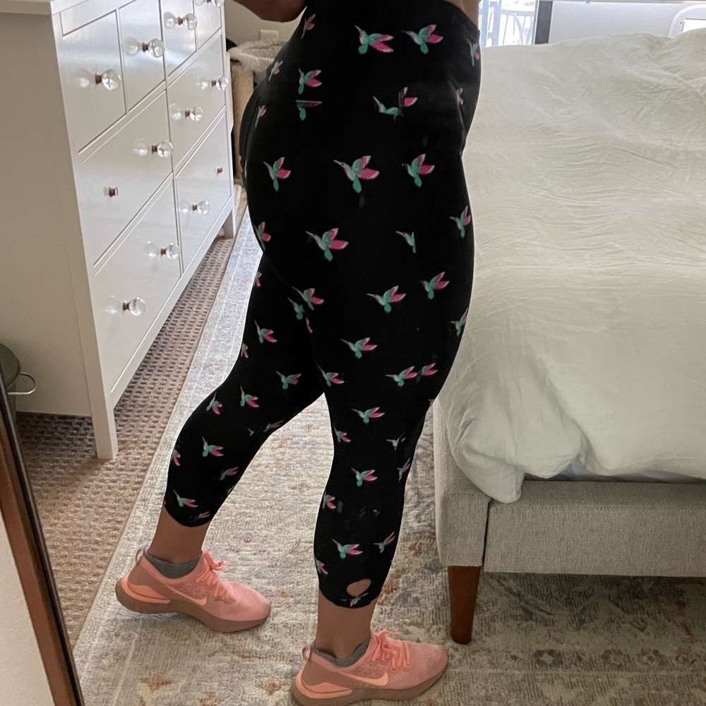 Kate Spade hummingbird leggings size medium